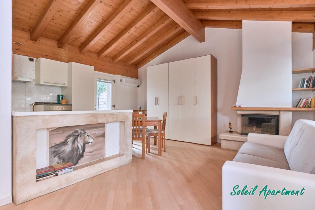 Casa Monique Apartments Desenzano del Garda Luaran gambar